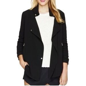 Aritzia Wilfred Mayet Black Drapey Short Trench Blazer Size Medium